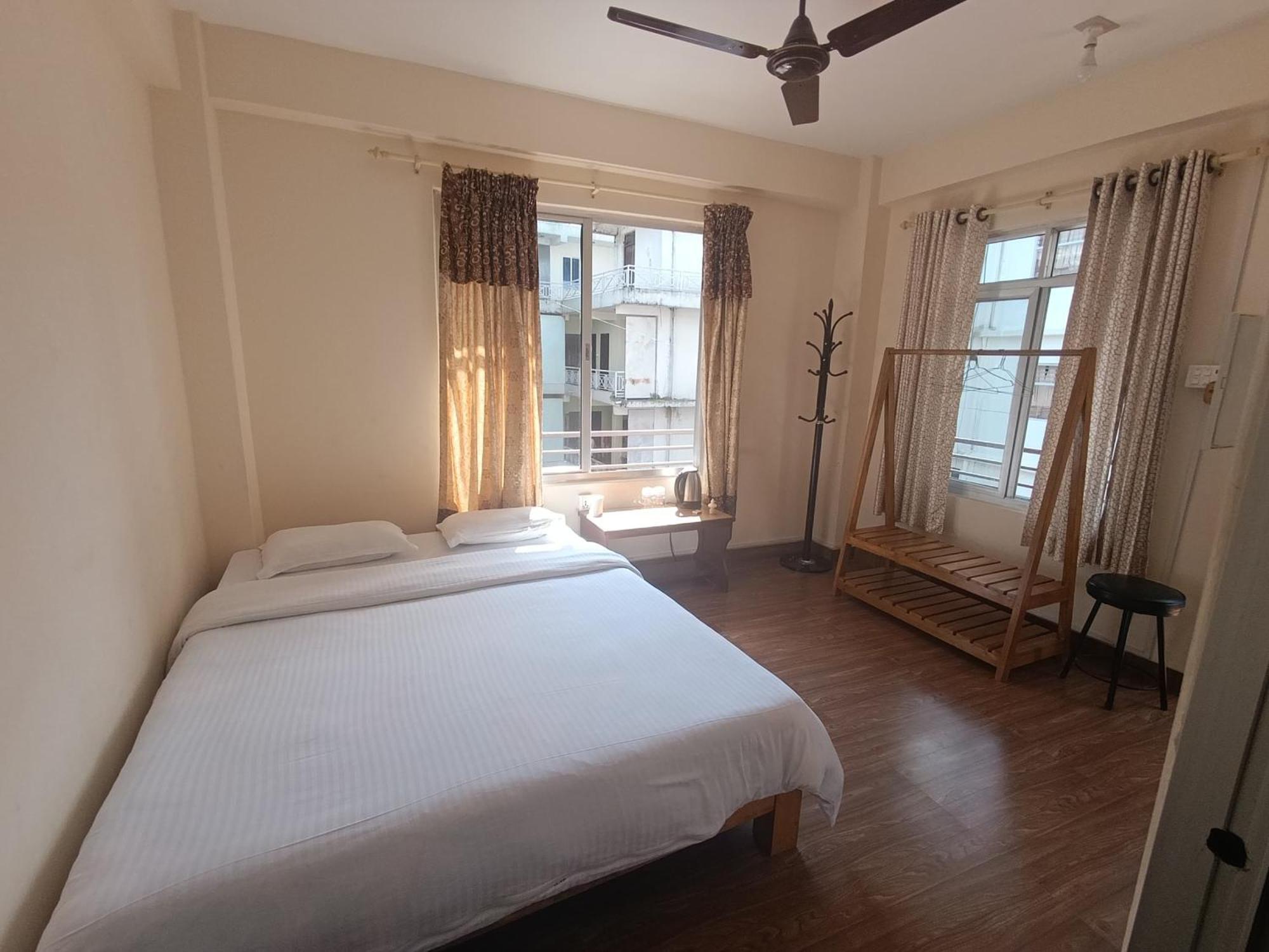 Santoshi Guest House, Pokhara Cameră foto